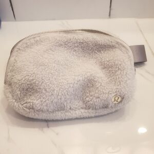 Lululemon Everywhere Fleece Belt Bag Light Ivory with Gold Trim